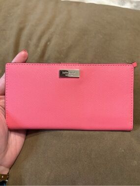 kate♠️spade ‘Barbie’ pink snap wallet with logo plaque